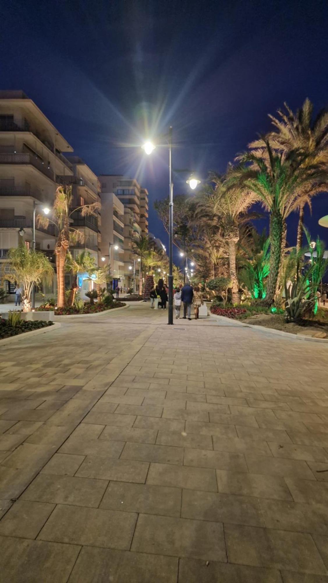 Estepona Playa Exterior foto